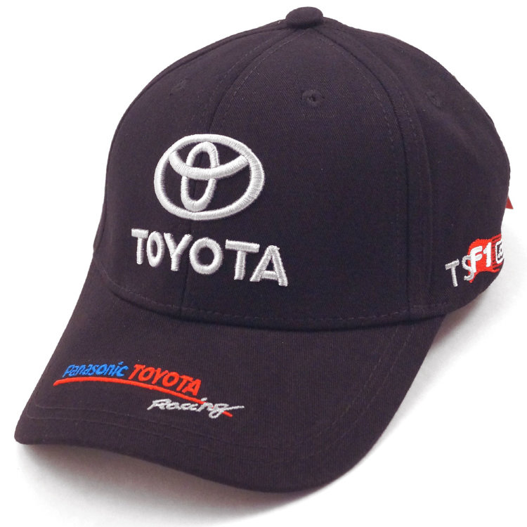 Кепка с козырьком Toyota черная
